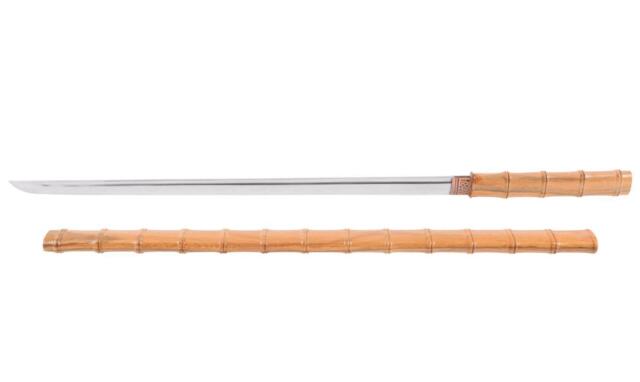 Bambus Katana og bambus skede