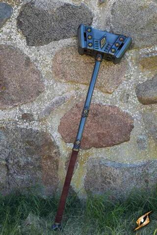 Dwarven Greathammer - 150 cm