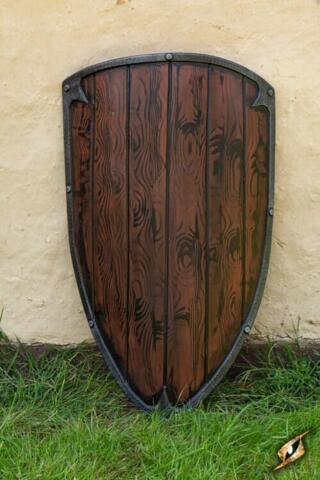 Footman Shield - L