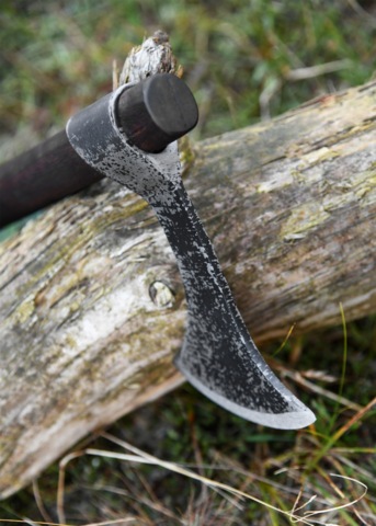 Windlass, Francesca Økse - Hoved